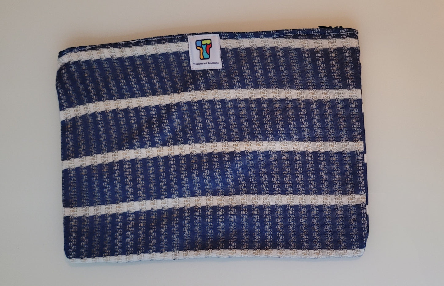 Medium pouch
